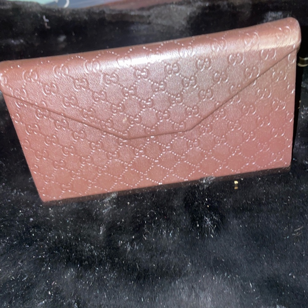 Gucci glasses collapsible sunglasses case,in excellent condition.